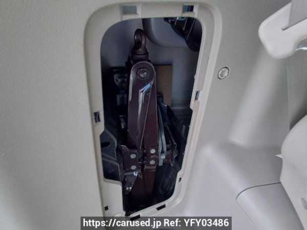 Used 2007 AT toyota noah ZRR70G Image[41]