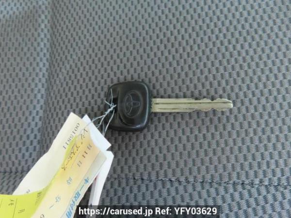 Used 2005 AT toyota regiusace-van KDH205V Image[30]