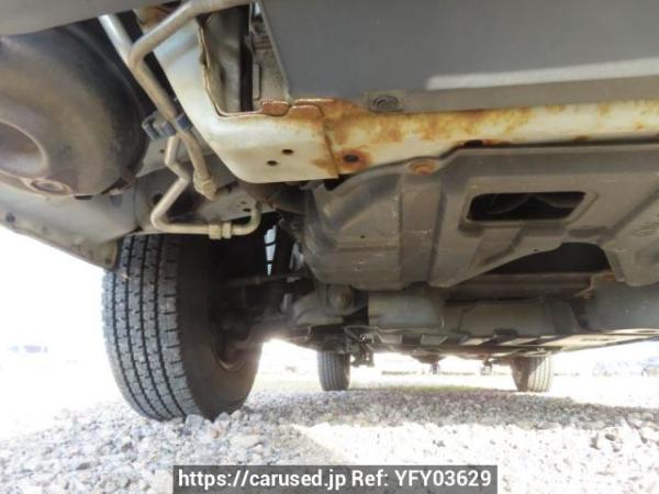 Used 2005 AT toyota regiusace-van KDH205V Image[36]