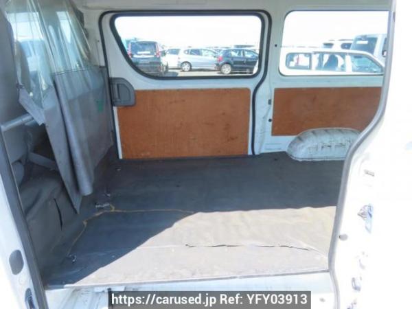 Used 2006 AT toyota regiusace-van KDH200V Image[19]
