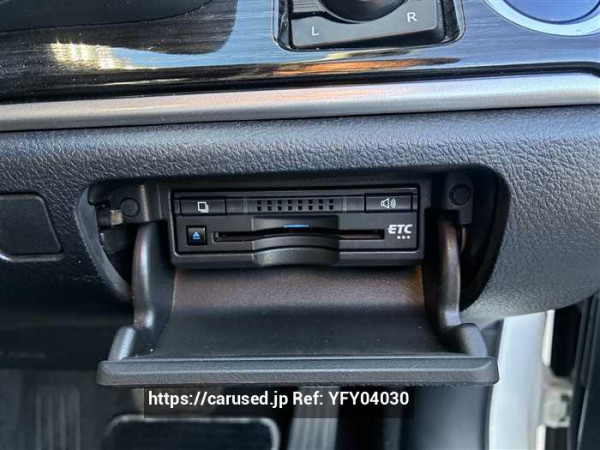 Used 2016 CVT toyota crown-hybrid AWS210 Image[15]