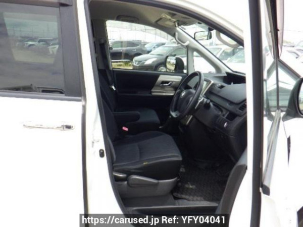 Used 2011 AT toyota noah ZRR70W Image[11]