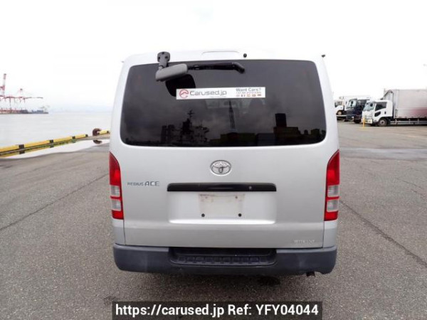 Used 2004 MT toyota regiusace-van KDH200V Image[5]