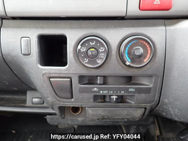 Used 2004 MT toyota regiusace-van KDH200V Image[23]