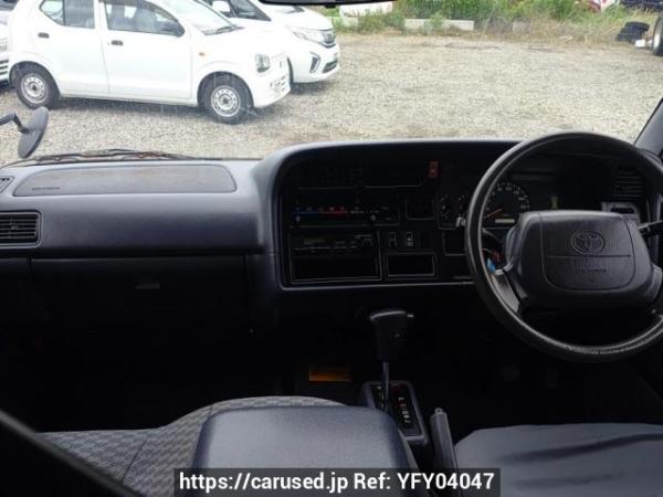 Used 2004 AT toyota hiace-van TRH112V Image[16]