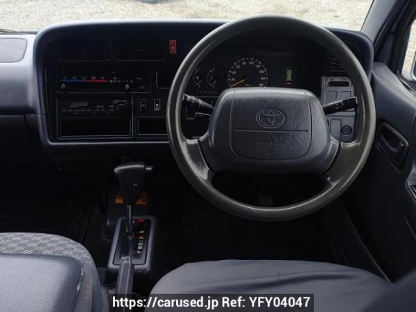 Used 2004 AT toyota hiace-van TRH112V Image[18]