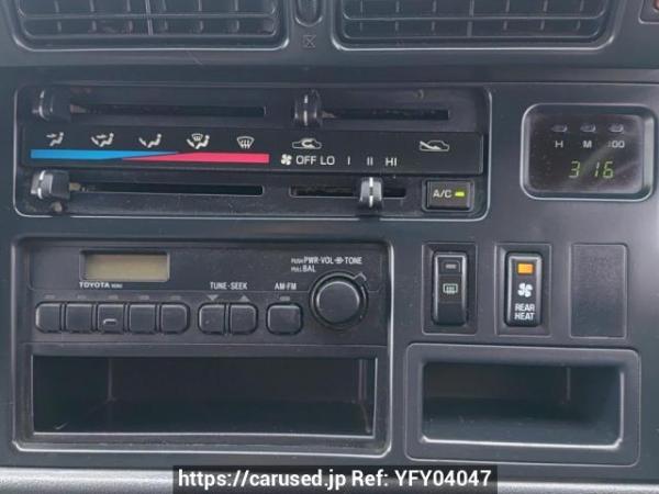 Used 2004 AT toyota hiace-van TRH112V Image[22]
