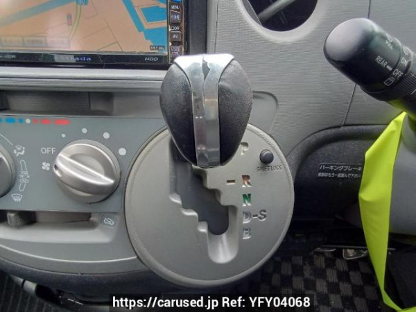 Used 2005 AT toyota sienta NCP81G Image[26]