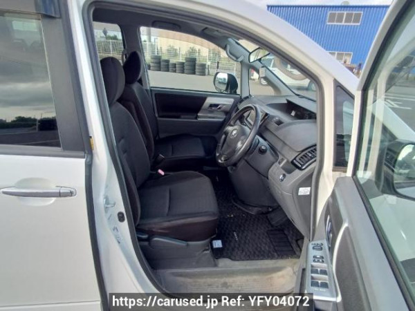 Used 2010 AT toyota voxy ZRR70W Image[12]