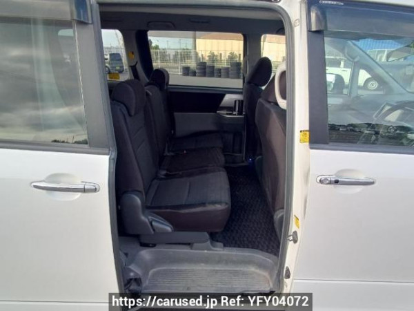 Used 2010 AT toyota voxy ZRR70W Image[14]