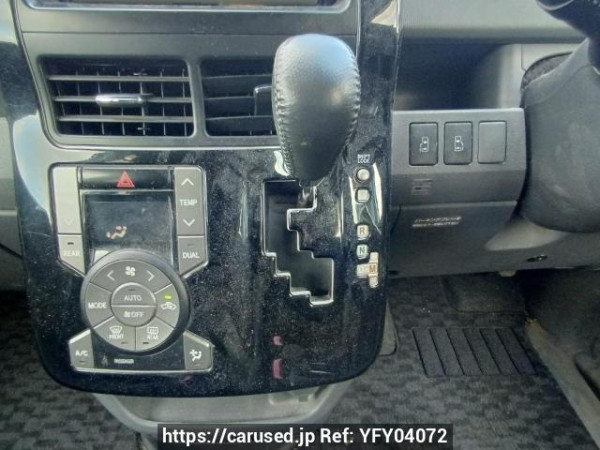 Used 2010 AT toyota voxy ZRR70W Image[22]