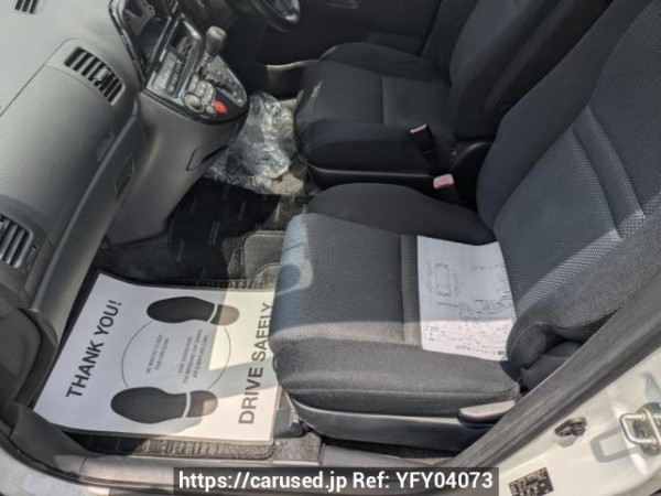 Used 2005 AT toyota wish ZNE10G Image[13]