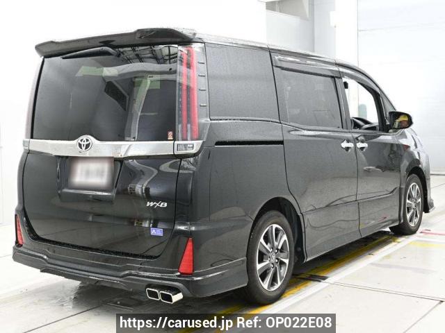 Buy Used 2021 Toyota Noah ZRR80W (OP022E08) - Carused.jp