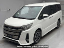 Toyota Noah ZRR80W