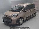 Toyota Sienta MXPC10G