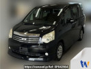 Toyota Noah ZRR70G