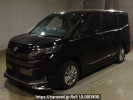 Toyota Noah MZRA95W
