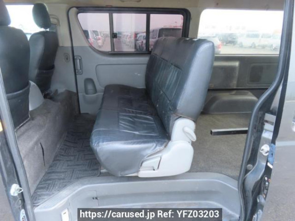 Used 2006 AT toyota regiusace-van KDH205V Image[19]