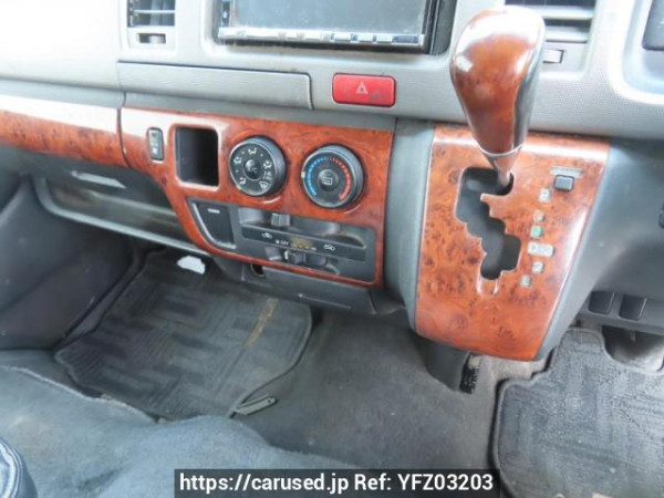 Used 2006 AT toyota regiusace-van KDH205V Image[25]