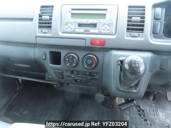 Used 2006 MT toyota regiusace-van KDH200V Image[15]