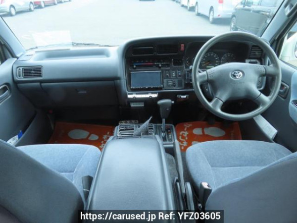 Used 2004 AT toyota regiusace-van TRH112V Image[14]