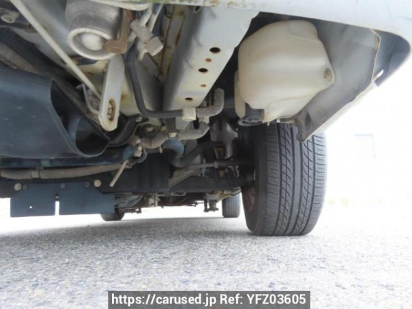 Used 2004 AT toyota regiusace-van TRH112V Image[29]