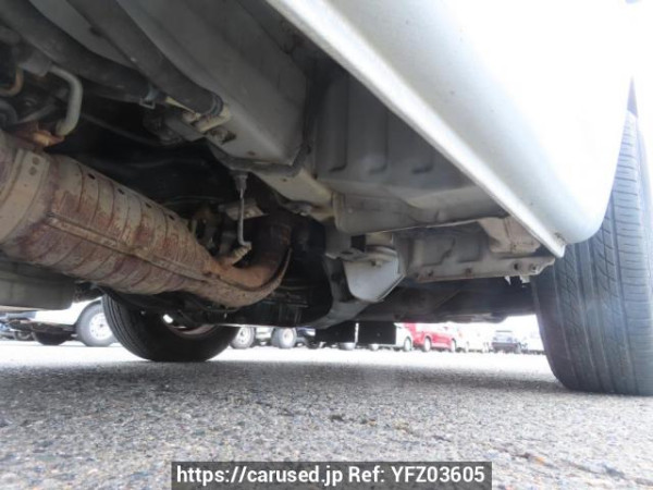 Used 2004 AT toyota regiusace-van TRH112V Image[31]