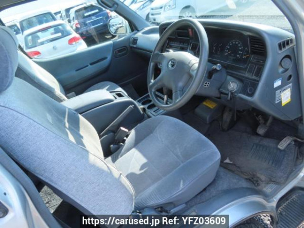 Used 2004 AT toyota hiace-van TRH112V Image[12]