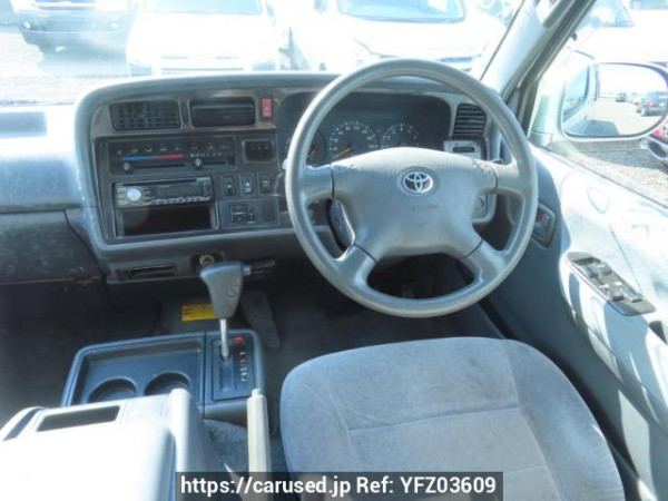 Used 2004 AT toyota hiace-van TRH112V Image[20]