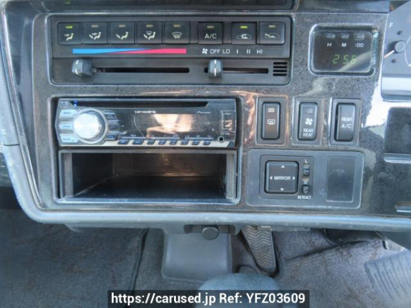 Used 2004 AT toyota hiace-van TRH112V Image[24]