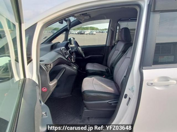 Used 2015 AT toyota voxy ZRR80G Image[14]