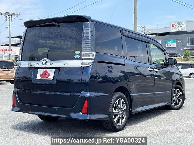 Buy Used 2019 Toyota Voxy DBA-ZRR80W (YGA00324) - Carused.jp