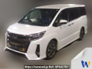 Toyota Noah ZRR80W