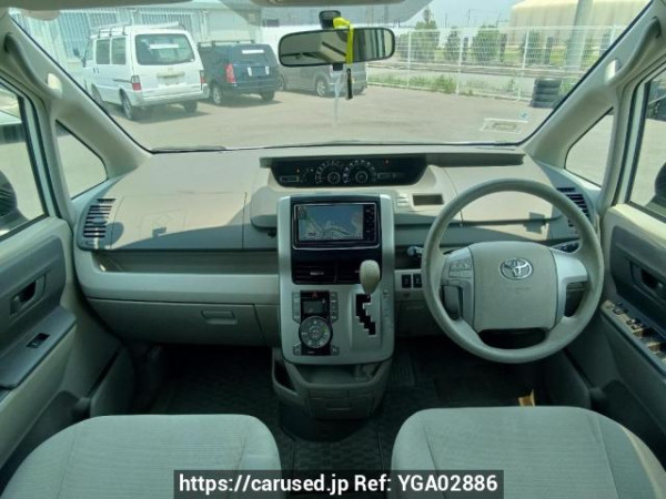 Used 2009 AT toyota noah ZRR70G Image[17]