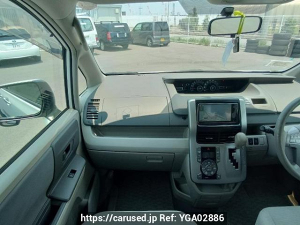 Used 2009 AT toyota noah ZRR70G Image[18]