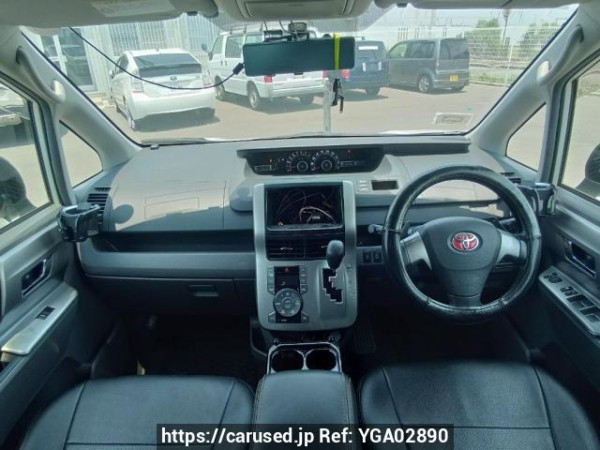 Used 2009 AT toyota voxy ZRR70W Image[17]