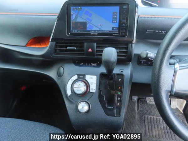 Used 2017 AT toyota sienta NHP170G Image[29]