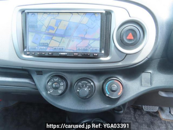 Used 2011 AT toyota vitz KSP130 Image[25]