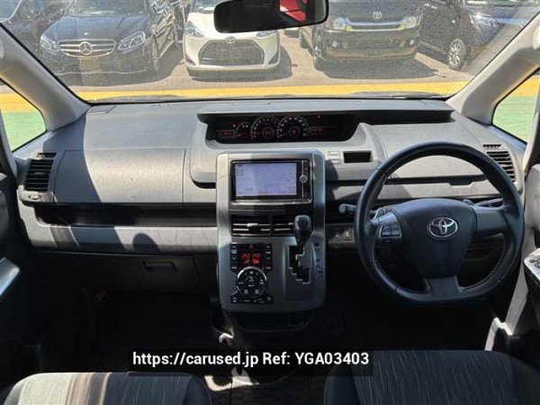 Used 2012 CVT toyota voxy ZRR70 Image[10]