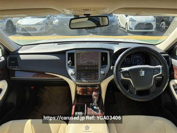 Used 2013 CVT toyota crown-hybrid AWS210 Image[11]