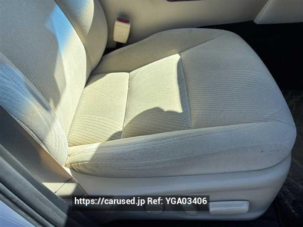 Used 2013 CVT toyota crown-hybrid AWS210 Image[18]