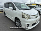 Toyota Noah ZRR70