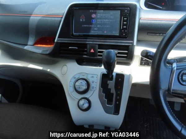 Used 2017 AT toyota sienta NHP170G Image[26]