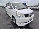 Toyota Noah ZRR70G