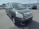 Toyota Noah ZRR70G