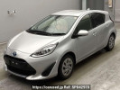 Toyota Aqua NHP10