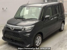 Toyota Roomy M900A