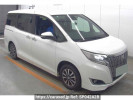 Toyota Esquire ZRR80G