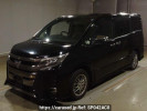 Toyota Noah ZWR80W