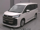 Toyota Noah MZRA90W